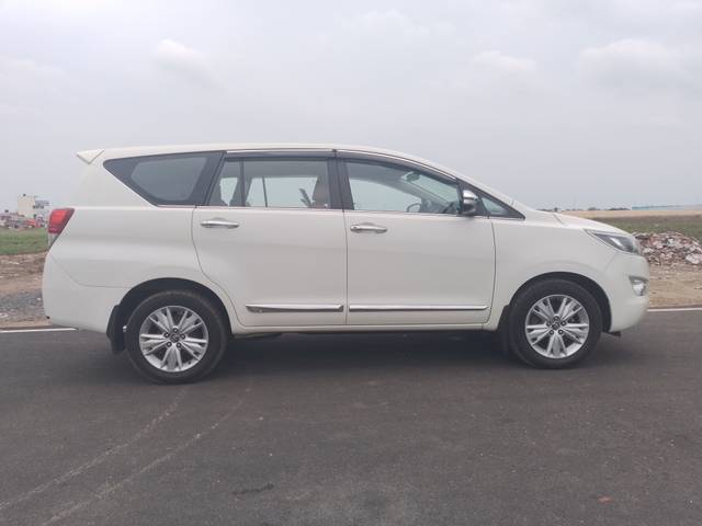 https://images10.gaadi.com/usedcar_image/4007857/original/a99fb49ea312f647083f3b57bd2d1613.jpg?imwidth=6401