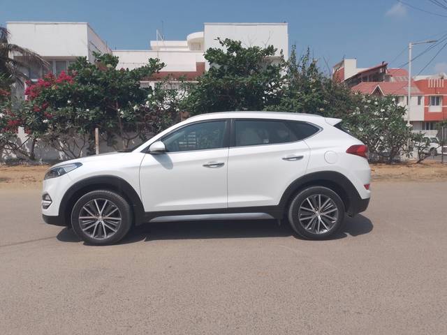 https://images10.gaadi.com/usedcar_image/4007942/original/fae9fbeada11a5505750219178c6492b.jpg?imwidth=6402