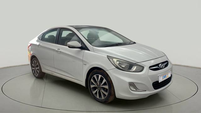 https://images10.gaadi.com/usedcar_image/4008059/original/2df2a3cd1bd2af0b63fb51a044870e5f.jpg?imwidth=6400