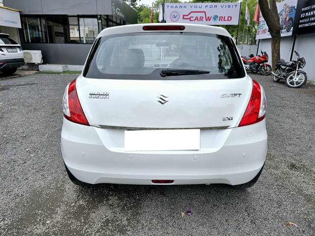 https://images10.gaadi.com/usedcar_image/4009627/original/processed_170d0172960c446d776f14c20bc31733.jpg?imwidth=6401