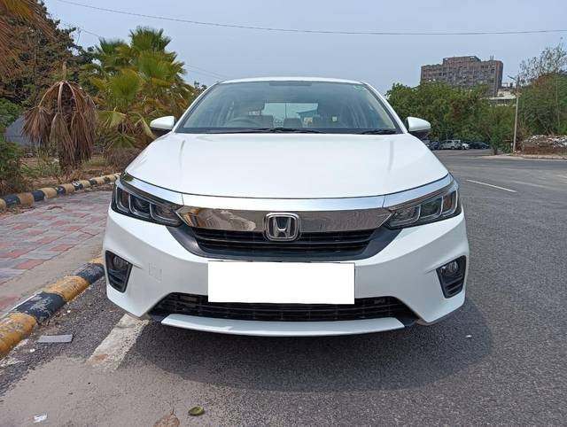 https://images10.gaadi.com/usedcar_image/4009648/original/processed_7c0cbf9ecdbfb0e07cda59f0e5abde22.jpg?imwidth=6400