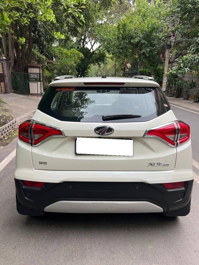 https://images10.gaadi.com/usedcar_image/4009669/original/processed_18323adc87d9cdfc0c3c198a9b72e012.jpeg?imwidth=6401