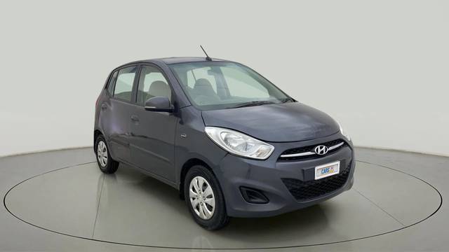 https://images10.gaadi.com/usedcar_image/4009673/original/3e7467c3fa20a0a139c202a6b1599b1d.jpg?imwidth=6400