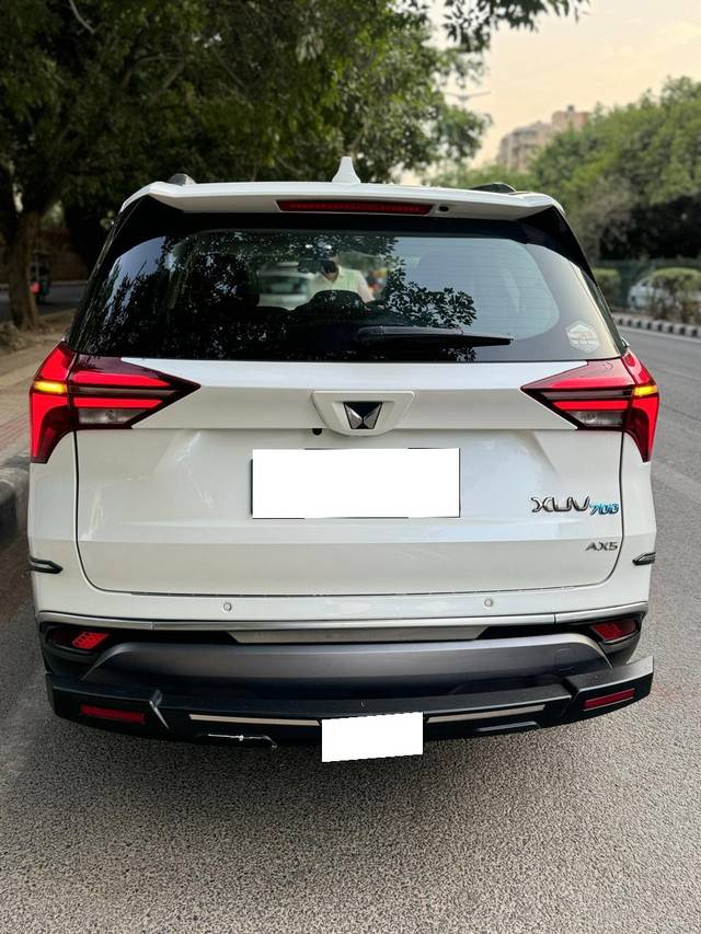 https://images10.gaadi.com/usedcar_image/4010358/original/processed_ca069ed59e4edb2fc9722c56c92e8baa.jpg?imwidth=6402