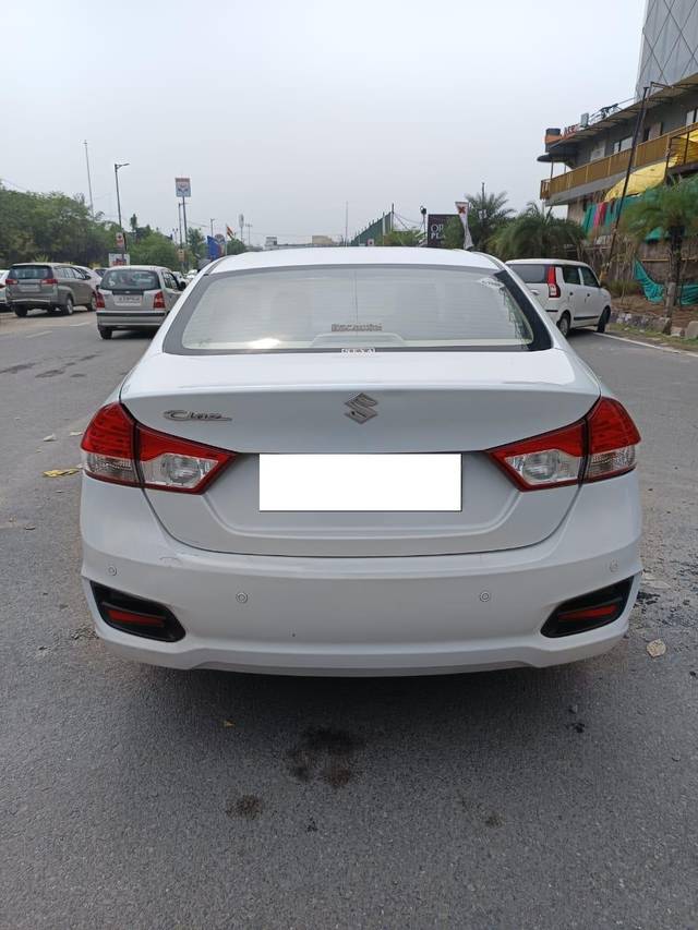 https://images10.gaadi.com/usedcar_image/4010620/original/processed_11e37e2b00146c6b5cef2d727ff8d754.jpg?imwidth=6402