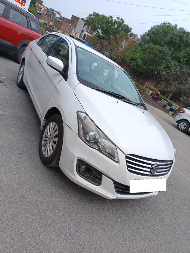 https://images10.gaadi.com/usedcar_image/4010620/original/processed_cc603eb040fcf32af14d7012787700fe.jpg?imwidth=6400