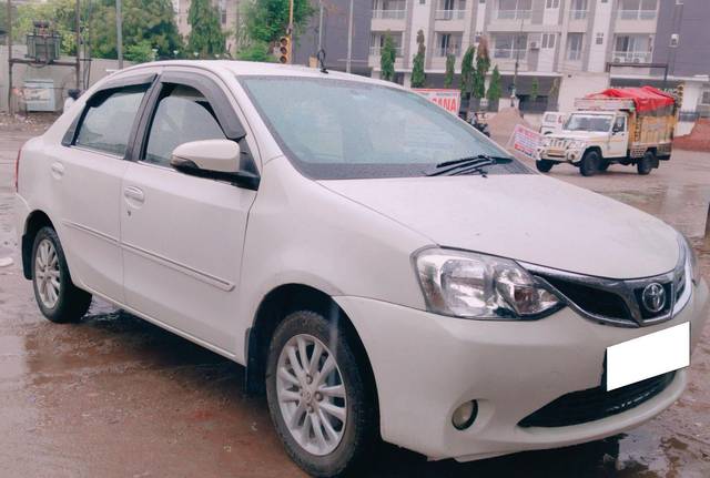 https://images10.gaadi.com/usedcar_image/4010631/original/processed_0d30d66632aeb3fbc25de060bc0c251e.jpeg?imwidth=6400