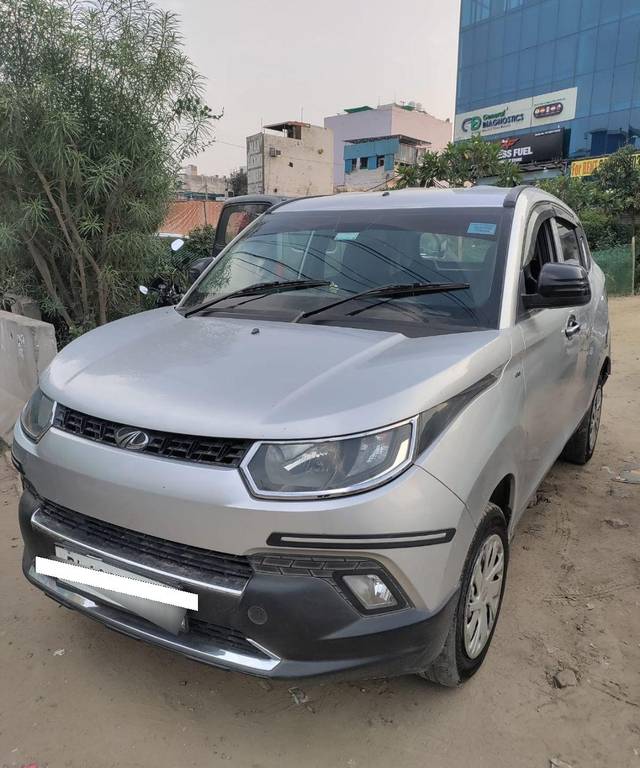 https://images10.gaadi.com/usedcar_image/4011006/original/processed_1e83e8434b5c7c43467fcfa338aca428.jpg?imwidth=6400