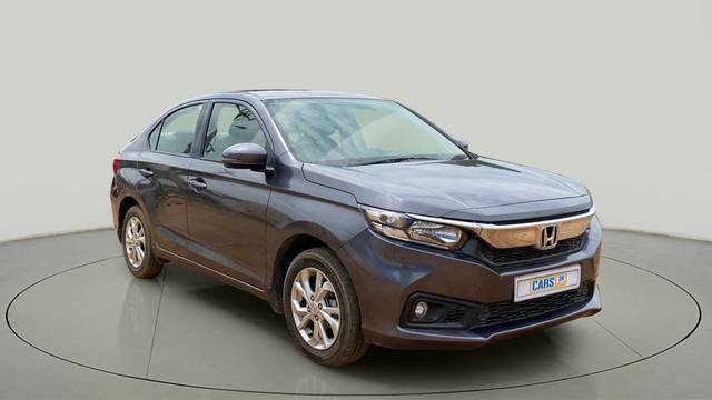 https://images10.gaadi.com/usedcar_image/4012579/original/d43113dd620376108d6ebcde3863cbf5.jpg?imwidth=6400