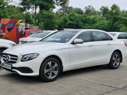 Mercedes-Benz E-Class Exclusive E 220d