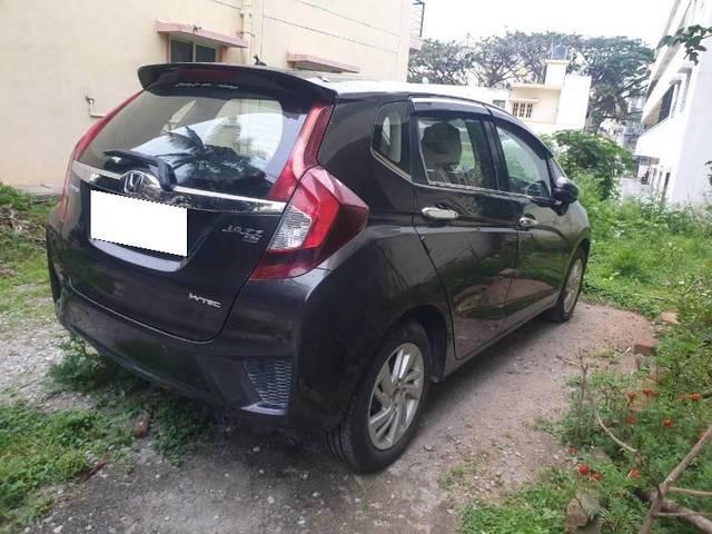 https://images10.gaadi.com/usedcar_image/4013186/original/processed_96d8dcb6-3c99-4c07-8274-a573fbea4fef.jpg?imwidth=6400