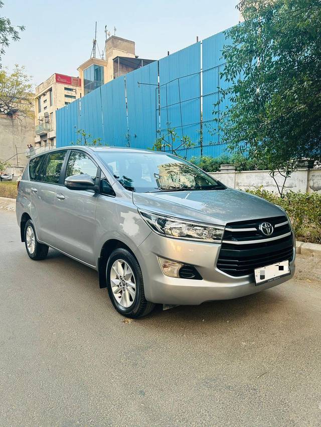 https://images10.gaadi.com/usedcar_image/4015603/original/processed_286b88097d5531ad46651af6ba0ec67b.jpg?imwidth=6400