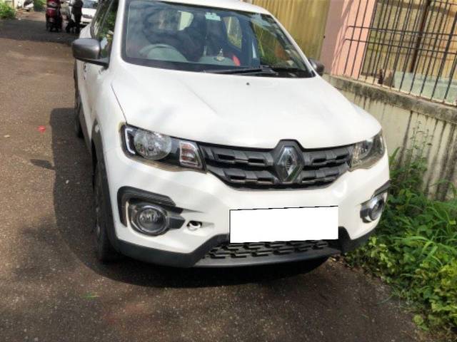 https://images10.gaadi.com/usedcar_image/4016657/original/processed_c8acf7cf-ec6e-46b1-9f31-443cca5c710a.jpeg?imwidth=6400