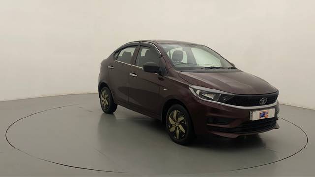 https://images10.gaadi.com/usedcar_image/4017160/original/47f1f7489faf9ad34e40aa8c21394834.jpg?imwidth=6400