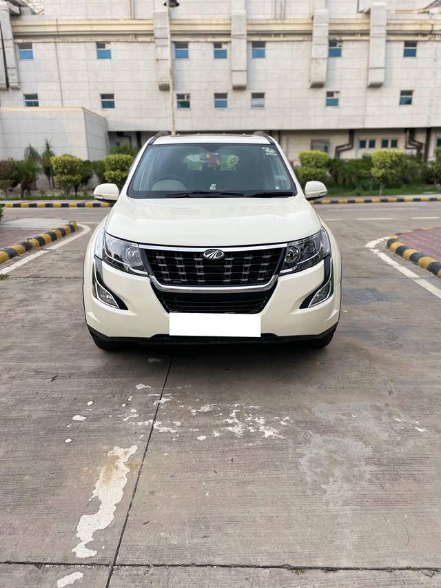 https://images10.gaadi.com/usedcar_image/4017308/original/processed_cd80372cfa394a50b2439ca8ed078a82.jpg?imwidth=6402