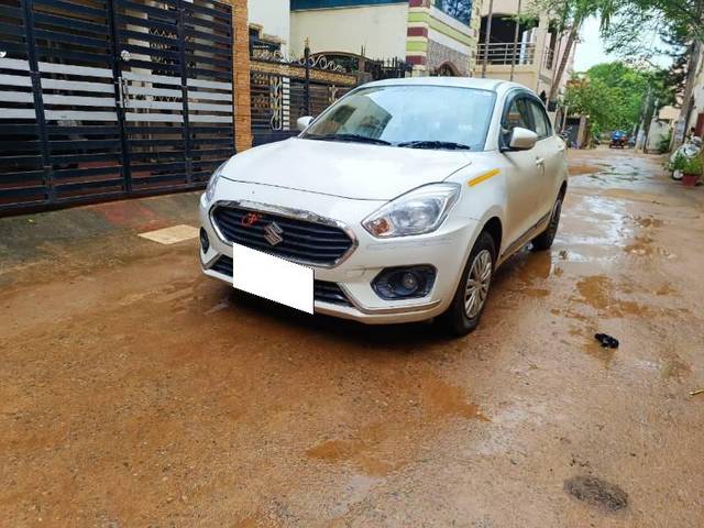 https://images10.gaadi.com/usedcar_image/4017576/original/processed_d0355a08-5073-41e0-bfe4-22ca11255f90.jpg?imwidth=6400