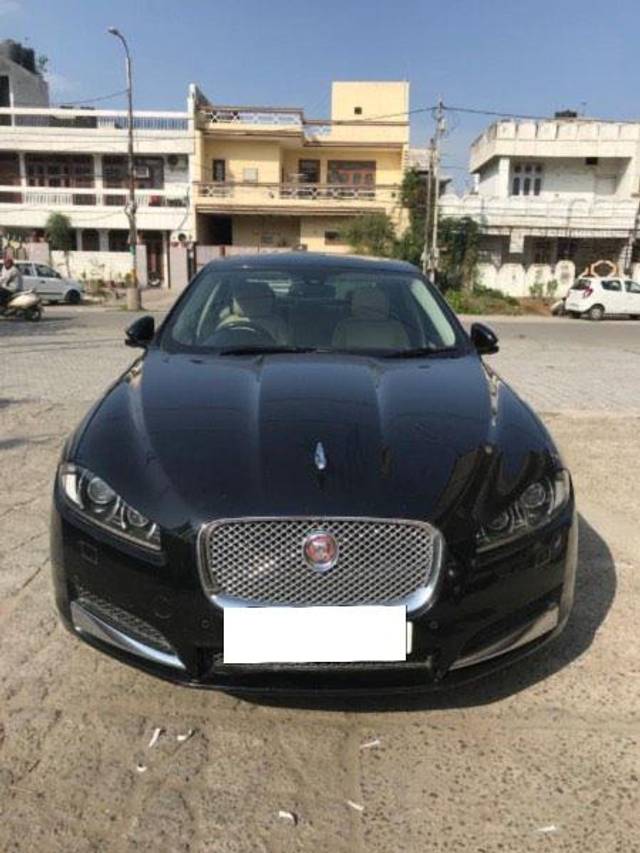 https://images10.gaadi.com/usedcar_image/4018463/original/processed_8a1c352c-d76f-4274-b2ba-e3b5899fd283.jpg?imwidth=6400