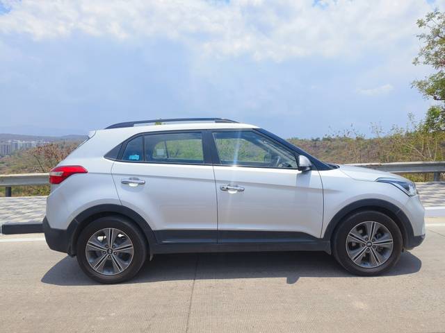https://images10.gaadi.com/usedcar_image/4018697/original/50a06a390856ea8db0d2c3e5025411fc.jpg?imwidth=6401
