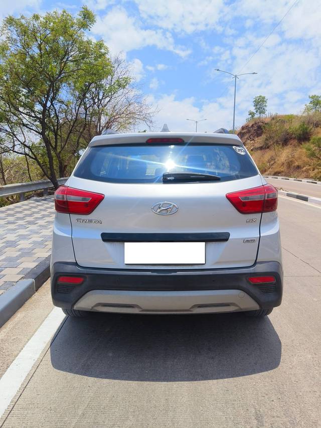 https://images10.gaadi.com/usedcar_image/4018697/original/processed_cd03052ac0ed73be44034bc883faa41a.jpg?imwidth=6402