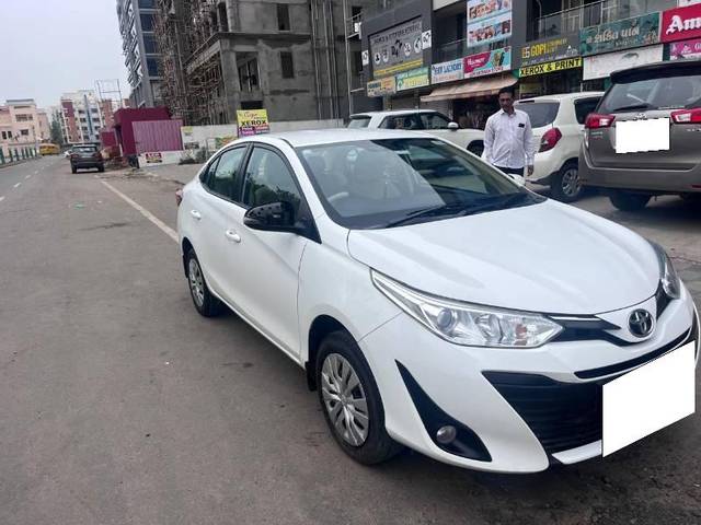 https://images10.gaadi.com/usedcar_image/4018951/original/processed_73ed76bf-fa2b-4357-89ae-5c09fea41e07.jpg?imwidth=6400