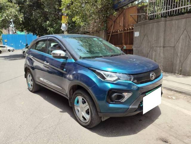 https://images10.gaadi.com/usedcar_image/4019049/original/processed_1d2ce748-fc31-48da-a64f-3a8e13430bf3.jpg?imwidth=6400