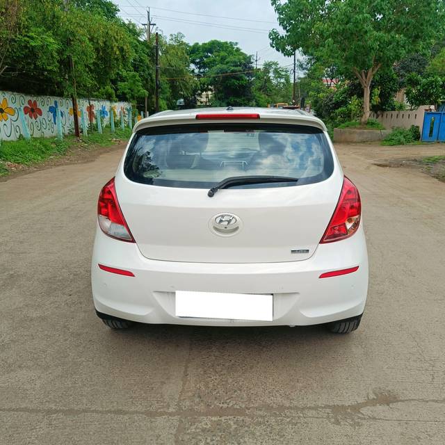 https://images10.gaadi.com/usedcar_image/4019992/original/processed_07700de5d0421bf5661ecaa20434ad65.jpg?imwidth=6402