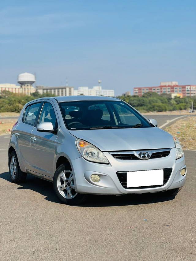 https://images10.gaadi.com/usedcar_image/4020031/original/processed_8fe1b9fa101778954cebc408905c3576.jpeg?imwidth=6400