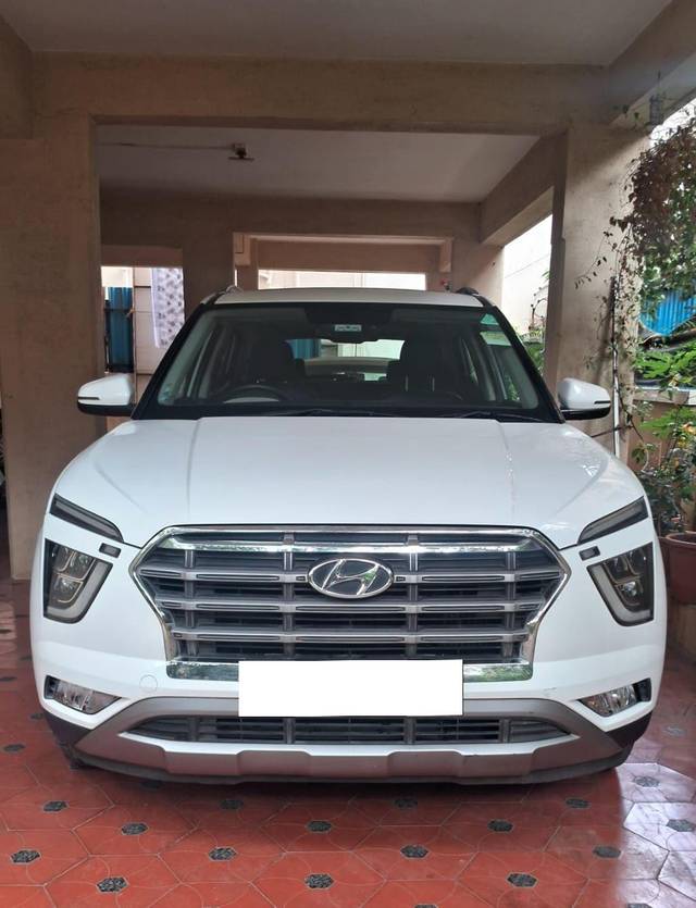 https://images10.gaadi.com/usedcar_image/4020207/original/processed_8a3d5c64500bf18c5375e7ee0aab0e4d.jpg?imwidth=6400