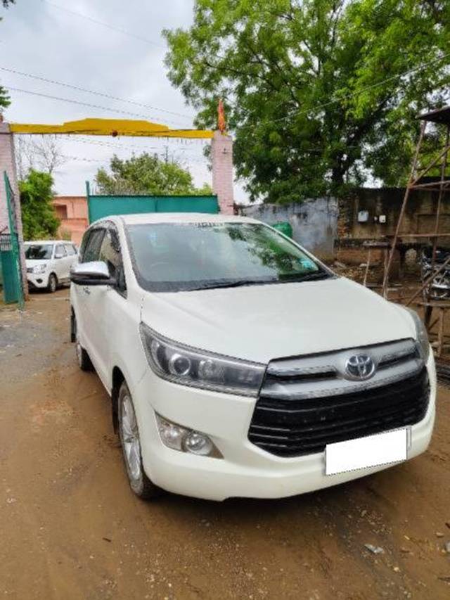 https://images10.gaadi.com/usedcar_image/4020628/original/processed_2a22f3f8-7540-4e73-b218-882c79f480d1.jpg?imwidth=6400