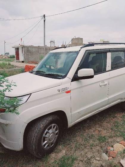 Mahindra TUV 300 Plus P4 BSIV