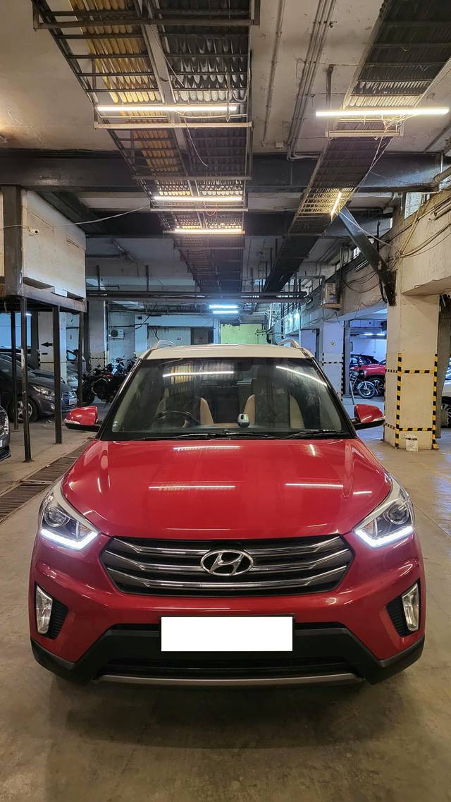 https://images10.gaadi.com/usedcar_image/4021297/original/processed_14b58fbf2e6418767cd0d811129b2213.jpg?imwidth=6402