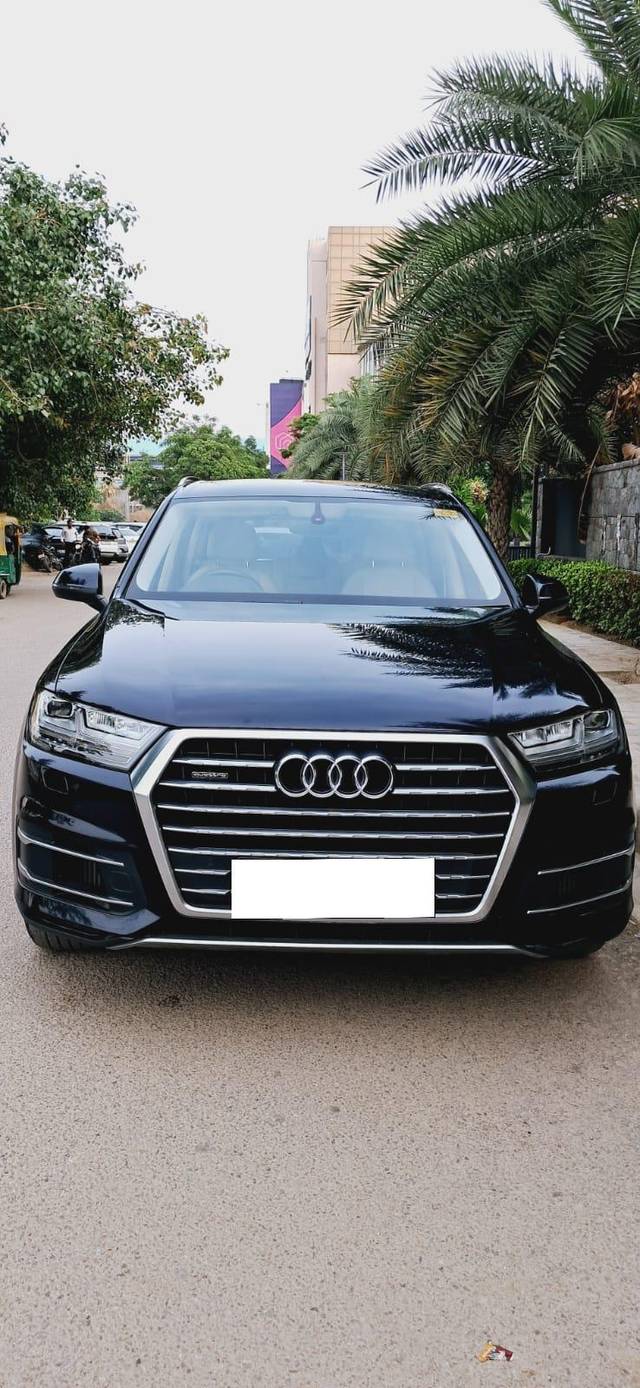 https://images10.gaadi.com/usedcar_image/4021415/original/processed_a592b46010906b0e2328dc610d96670c.jpg?imwidth=6400