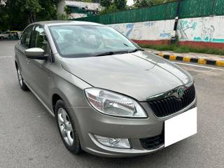 Skoda Rapid 2011-2014 Skoda Rapid Ultima 1.6 MPI AT Elegance