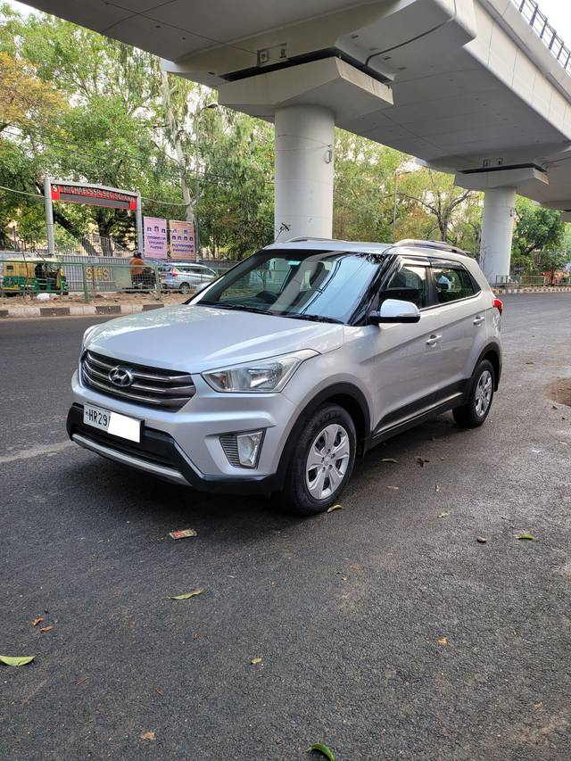 https://images10.gaadi.com/usedcar_image/4021910/original/processed_5074f4131b6626c26bd4c734eb732455.jpeg?imwidth=6402