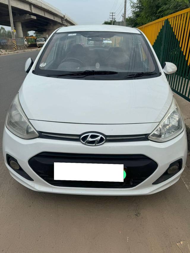 https://images10.gaadi.com/usedcar_image/4022808/original/processed_20de757cea46b51ef55eeb0501b41d9b.jpg?imwidth=6402