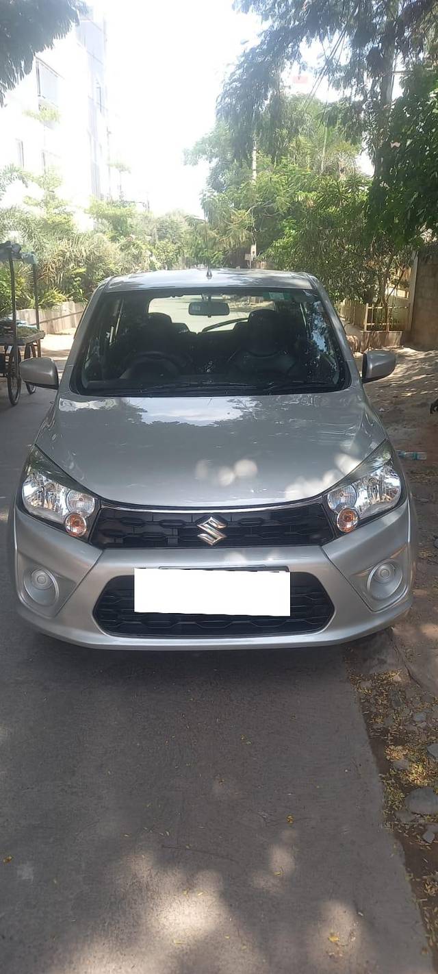 https://images10.gaadi.com/usedcar_image/4022926/original/processed_8d42d1fef9005c313cda77334130c1e7.jpg?imwidth=6400