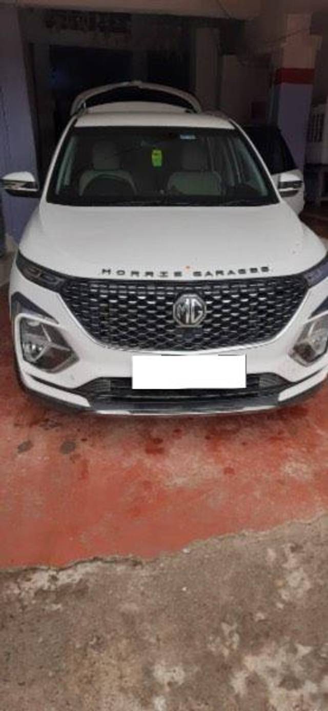 https://images10.gaadi.com/usedcar_image/4023720/original/processed_df96e51d-be9c-42d9-ab25-567ff5a3dd4d.jpg?imwidth=6400