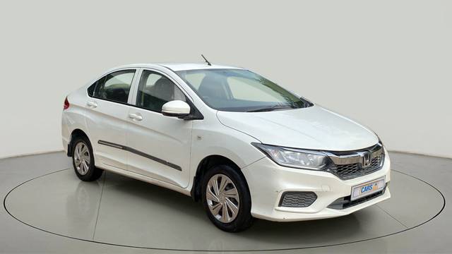 https://images10.gaadi.com/usedcar_image/4023734/original/11322b3922029832dbf7593095964e76.jpg?imwidth=6400