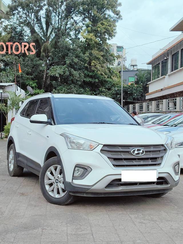 https://images10.gaadi.com/usedcar_image/4023935/original/processed_6e1b17a1859d67fbf980e45d13ed01d8.jpg?imwidth=6400