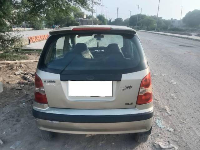 https://images10.gaadi.com/usedcar_image/4026651/original/processed_2d4991b9-388d-433c-aa31-b1ec7f1598dd.jpg?imwidth=6402