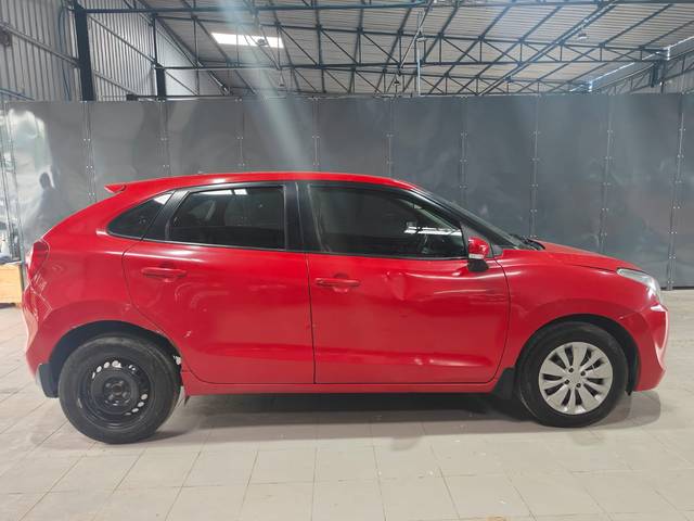 https://images10.gaadi.com/usedcar_image/4027351/original/97fe52a6246ef40f6d92b03ca80f66bf.jpeg?imwidth=6401