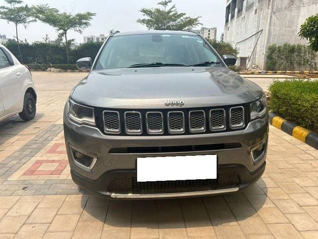 https://images10.gaadi.com/usedcar_image/4027586/original/processed_af39dafb-2135-49aa-a53d-aa8c0aad334b.jpg?imwidth=6402