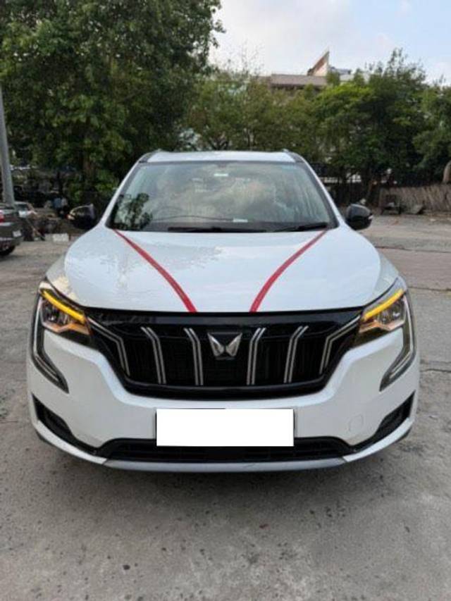 https://images10.gaadi.com/usedcar_image/4027618/original/processed_b98feca8-8c4e-4a9c-a9d3-ab16e0219459.jpeg?imwidth=6400