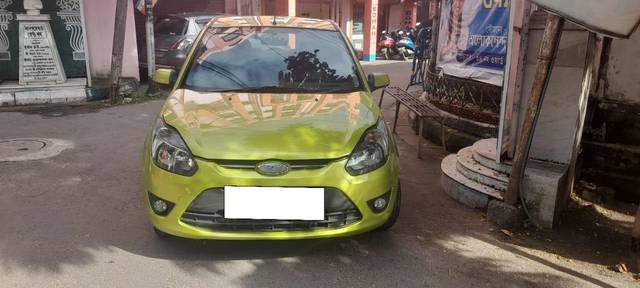 https://images10.gaadi.com/usedcar_image/4027759/original/processed_0500b20973a0fd915a4f207ed617bc6c.jpg?imwidth=6402