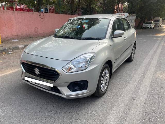 https://images10.gaadi.com/usedcar_image/4027988/original/processed_b5c4577d37c468e266eb9fb5a1fbfb1a.jpg?imwidth=6400