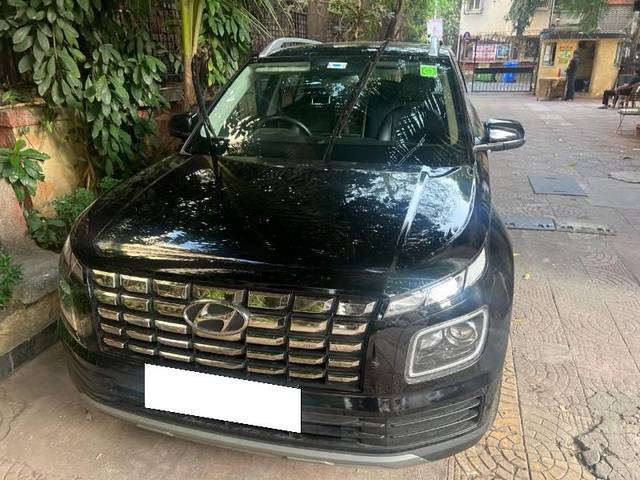 https://images10.gaadi.com/usedcar_image/4028308/original/processed_0a1b6e1e-ac29-45d0-9273-7d94c2d16493.jpg?imwidth=6400