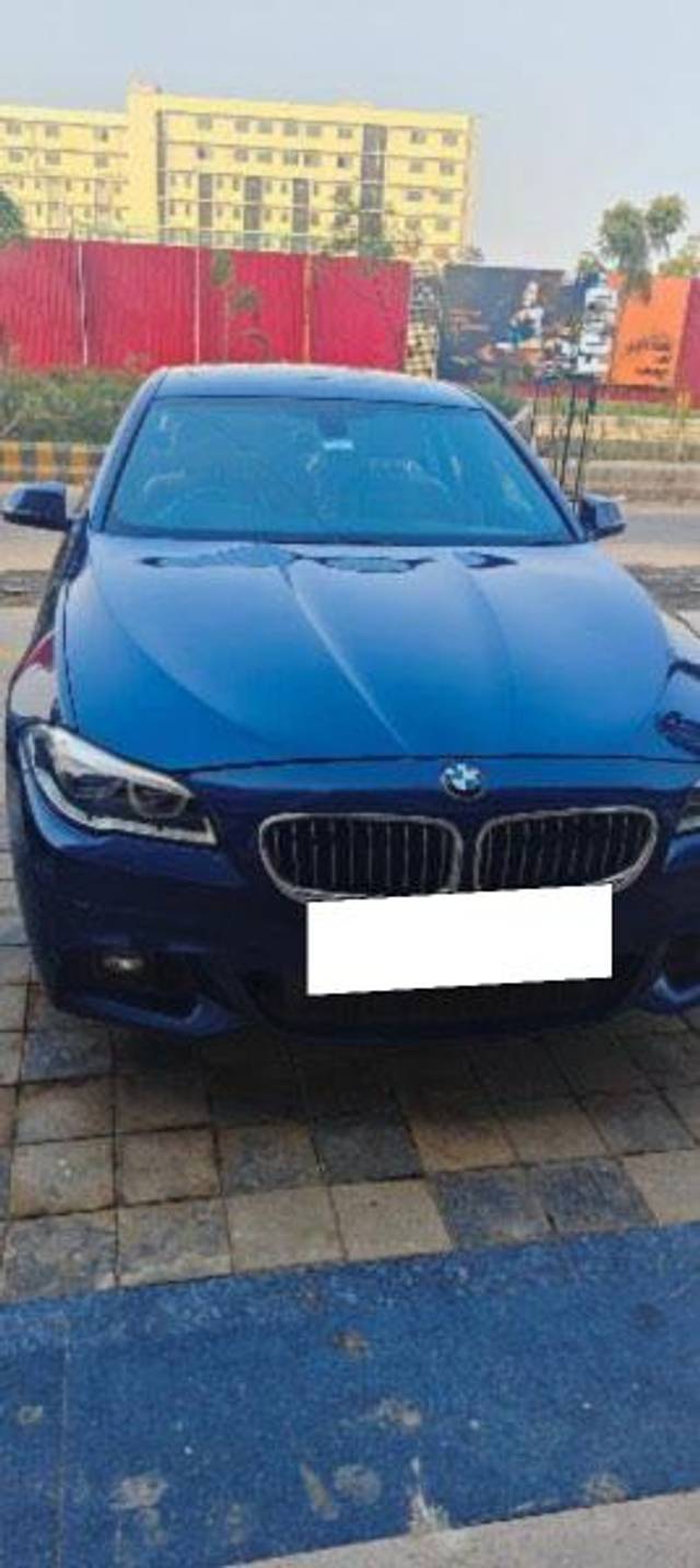 https://images10.gaadi.com/usedcar_image/4028575/original/processed_b6aa46fc-2d8b-4412-9633-a40e2d476f12.jpg?imwidth=6400