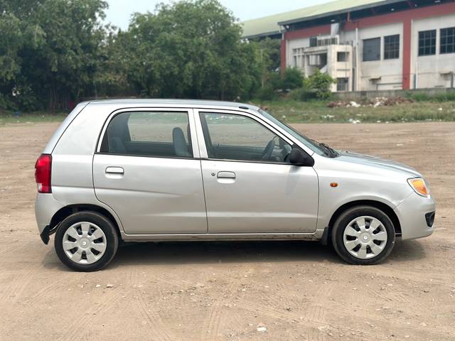 https://images10.gaadi.com/usedcar_image/4028788/original/0b3a095470374bd8be68e10a065f0a96.jpeg?imwidth=6401