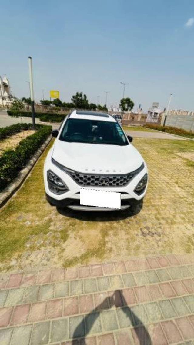 https://images10.gaadi.com/usedcar_image/4028792/original/processed_ab38fe7f-9f23-4e30-b0de-30038b211361.jpg?imwidth=6401