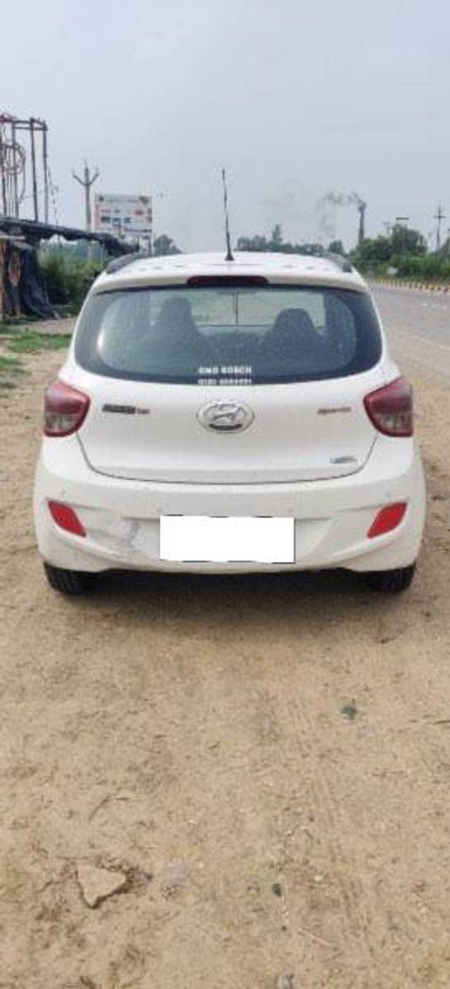 https://images10.gaadi.com/usedcar_image/4028810/original/processed_8aebae70-06ff-4605-8f24-f09bb29fd7ce.jpeg?imwidth=6401